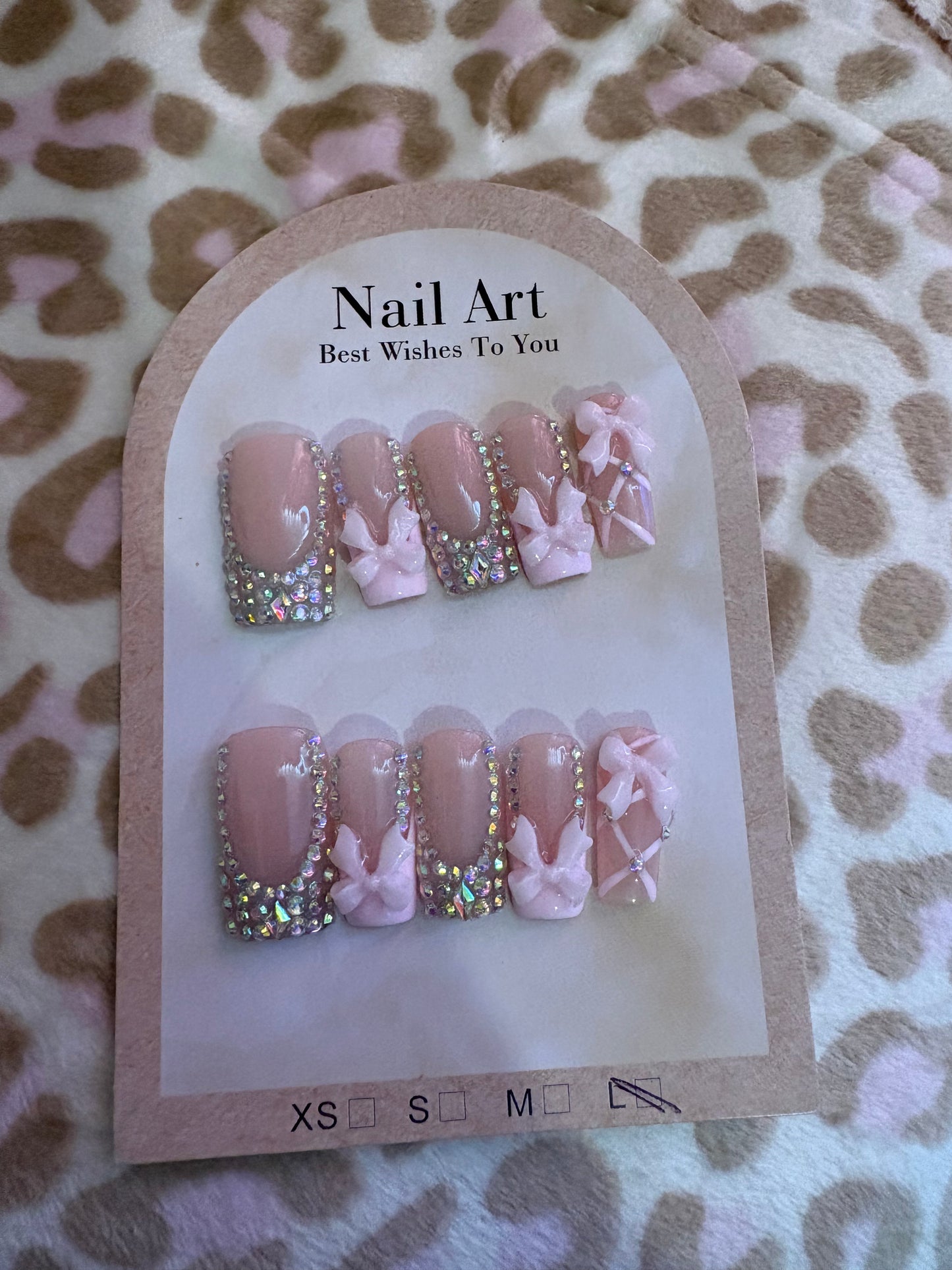 Diamonds sliver with pink bows